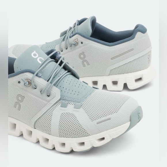 ON Cloud 5 Running Shoes - Picture 2 of 6